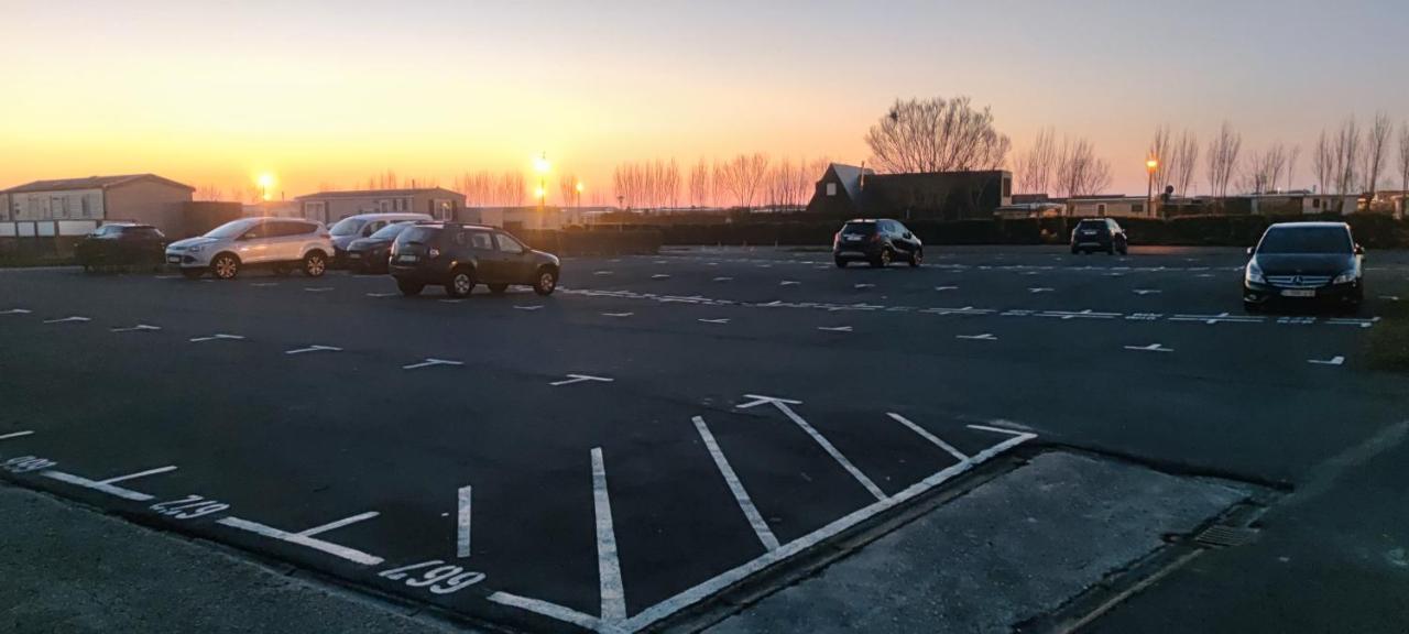 Przytulny Domek Holenderski Z Podgrzewanym Odkrytym Basenem Do Dyspozycji Gosci De Haan Buitenkant foto