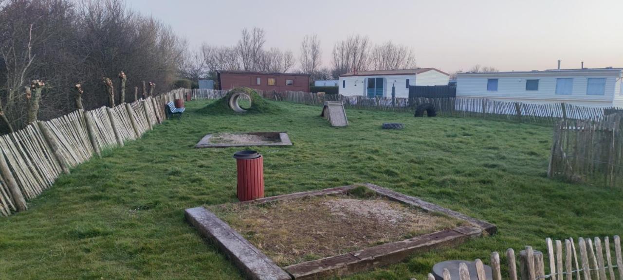 Przytulny Domek Holenderski Z Podgrzewanym Odkrytym Basenem Do Dyspozycji Gosci De Haan Buitenkant foto
